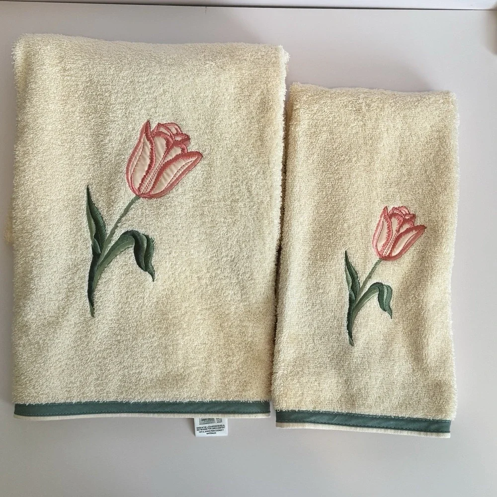 Vintage JCPenney Embroidered Tulip Bath & Hand Towel‎ Set Of 2 USA Cotton